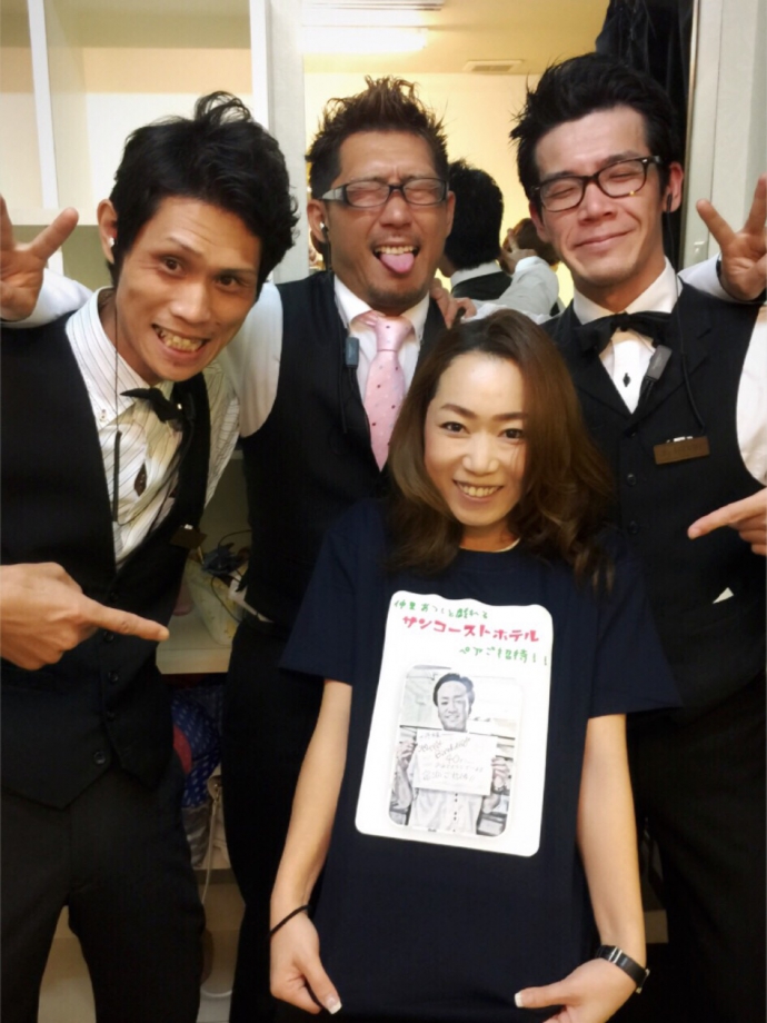 雨にも負けず。本日も、元気に営業中!