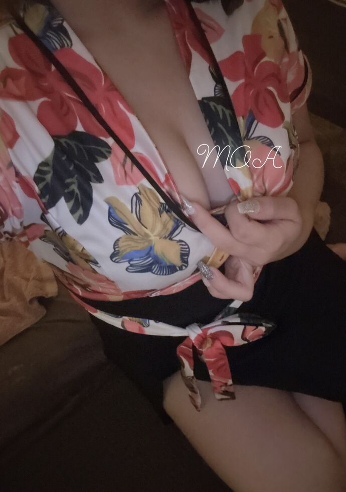 胸熱Dカップモアちゃん予約お待ちしてます