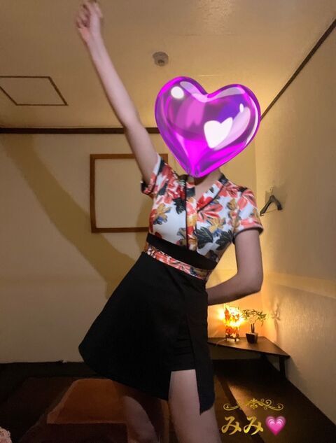 ミミちゃん♡モデル系天然美女予約受付中!