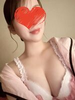 ??�傫�ȓ��ɃA�C�h�����̊痧���X�����_�[������??