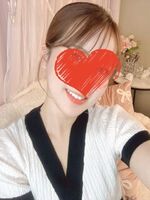 ??�傫�ȓ��ɃA�C�h�����̊痧���X�����_�[������??