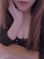 ΂