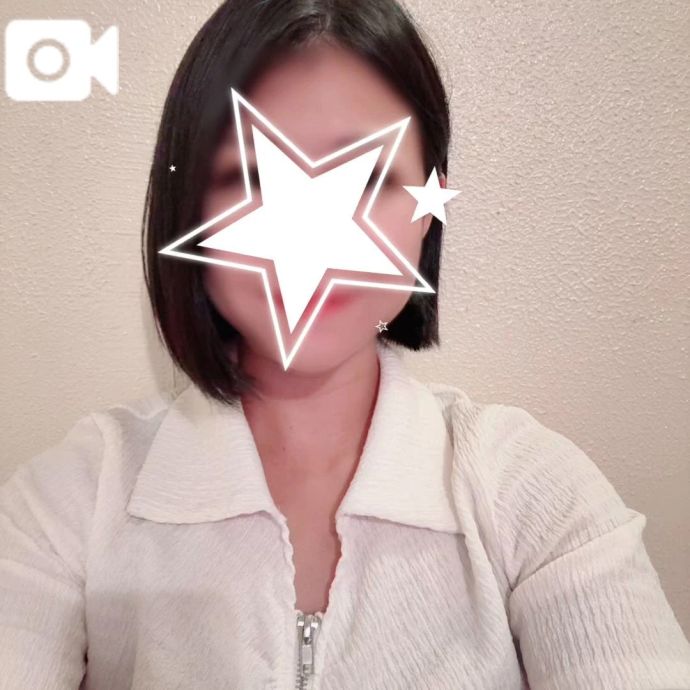 今はハッピーな声