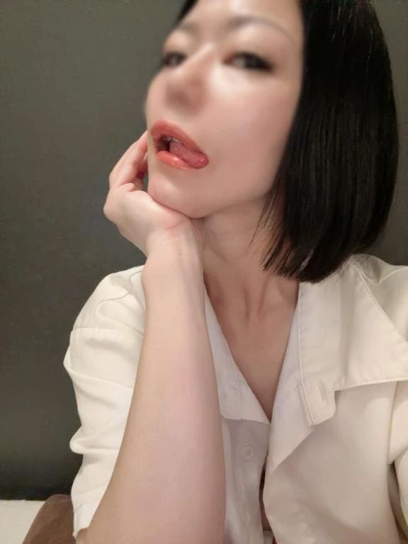 かなこと蕩けるキスを…