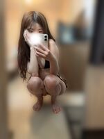 抱きしめられな…
