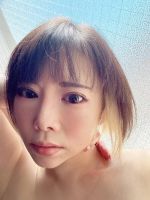 岡田しおり