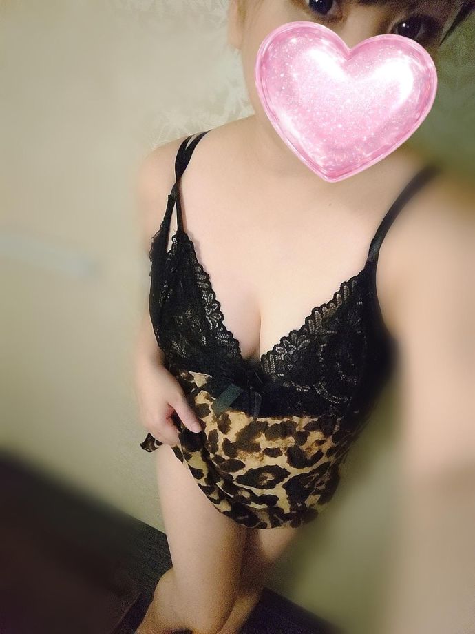 今日も元気に出勤してます☆りさ