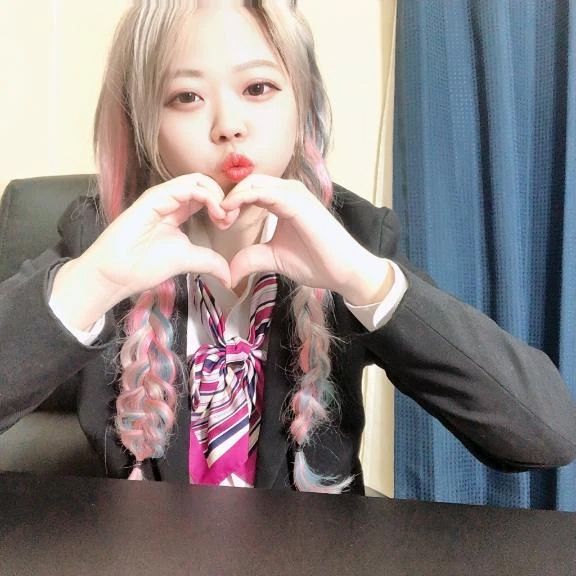 おはよーん︎出勤してるよん✌️