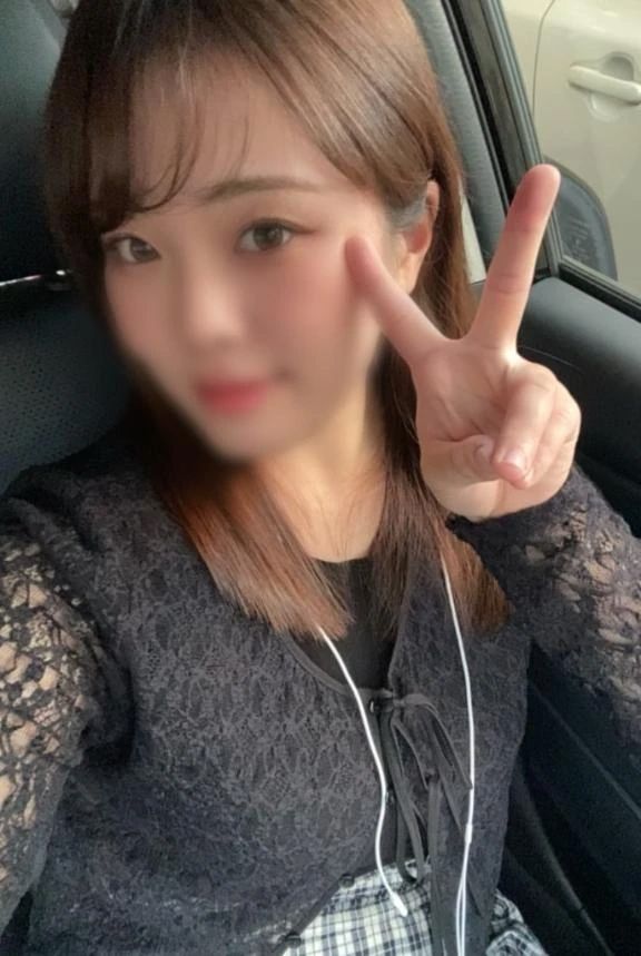 ඉ́  ̫ ඉ̀