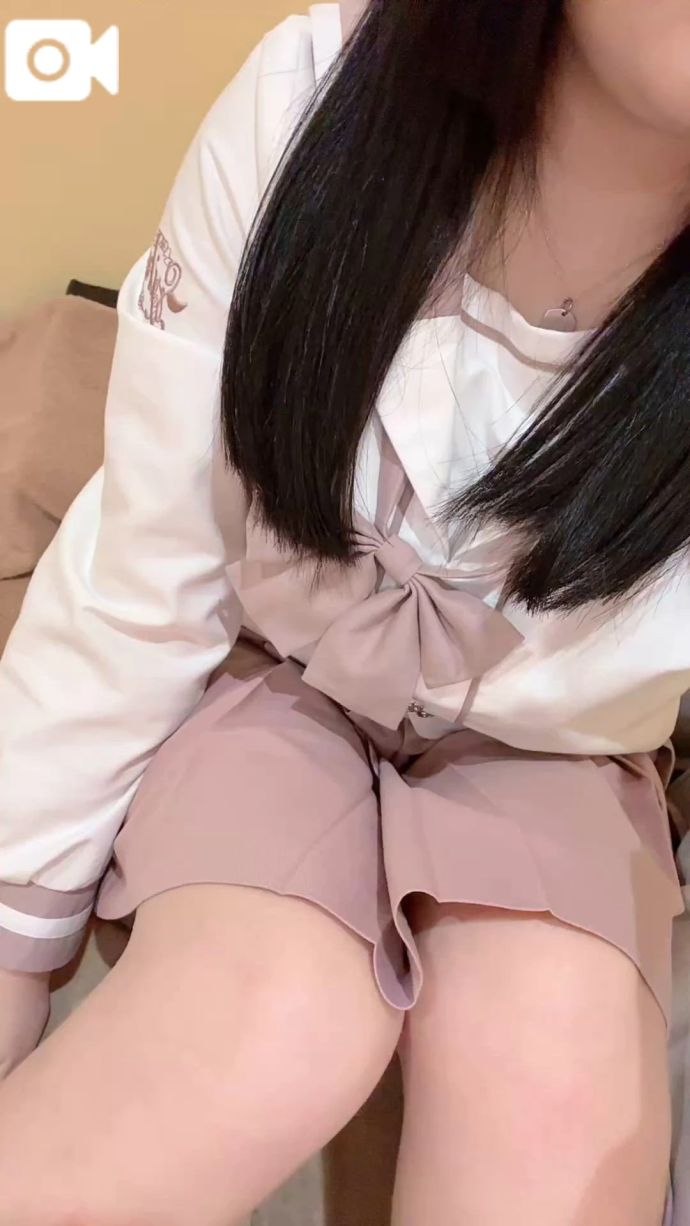 青いシャツのお兄さんへ♡