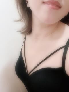 速報♡只今★人気エステティシャン♡直ぐにご案内致します♡♡