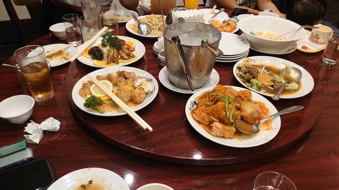 大切な仲間たちと食事会!w