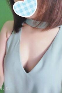新人ななみ
