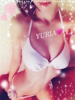 ゆりあ