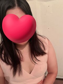 エミリ