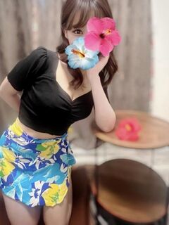 仲吉りあ