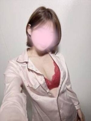 なる細身Eカップの写真4